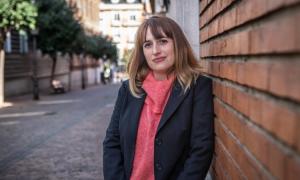 La presidenta de la Comunidad de Madrid, Isabel Díaz-Ayuso, a la salida del Premio 'Miguel de Cervantes' 2023 en el paraninfo de la Universidad de Alcalá, a 23 de abril de 2024. — Antonio Gutiérrez / Europa Press
