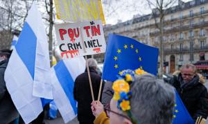 'Aprovechar el despiste y a Ucrania en vez del ejército mandar a la tuna'